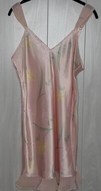 Vintage Intimate Essentials Floral Chemise Hem Ruffle Adjustable Straps Size M